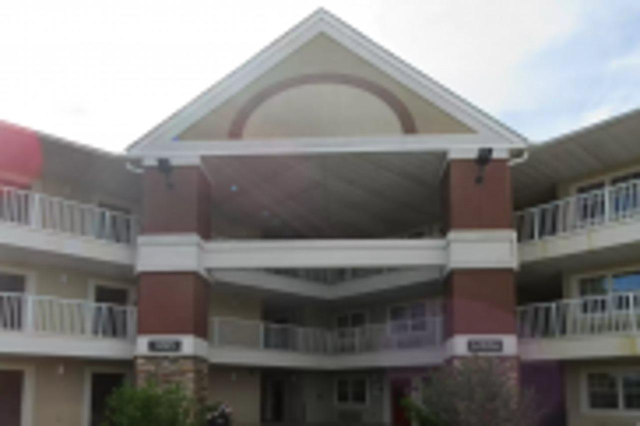 Suburban Studios Winston-Salem Near Hanes Mall Exterior foto